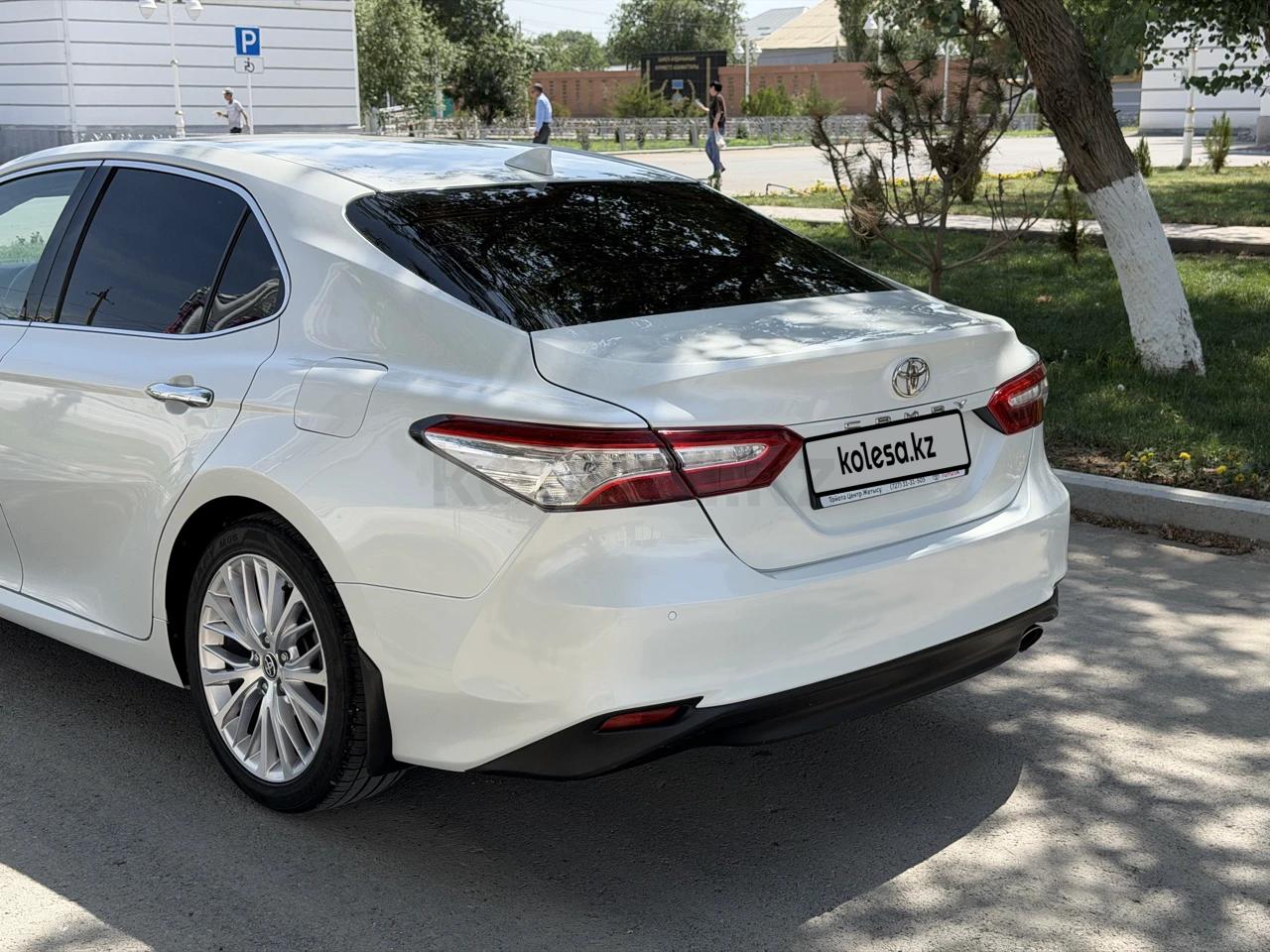 Toyota Camry — фото, Алматы