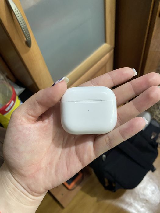 Продаю беспроводные наушники Airpods 3 — фото, Алматы