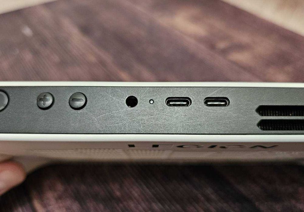 Портативная игровая приставка  Lenovo Legion Go S Glacier White 512 гб — фото, Алматы